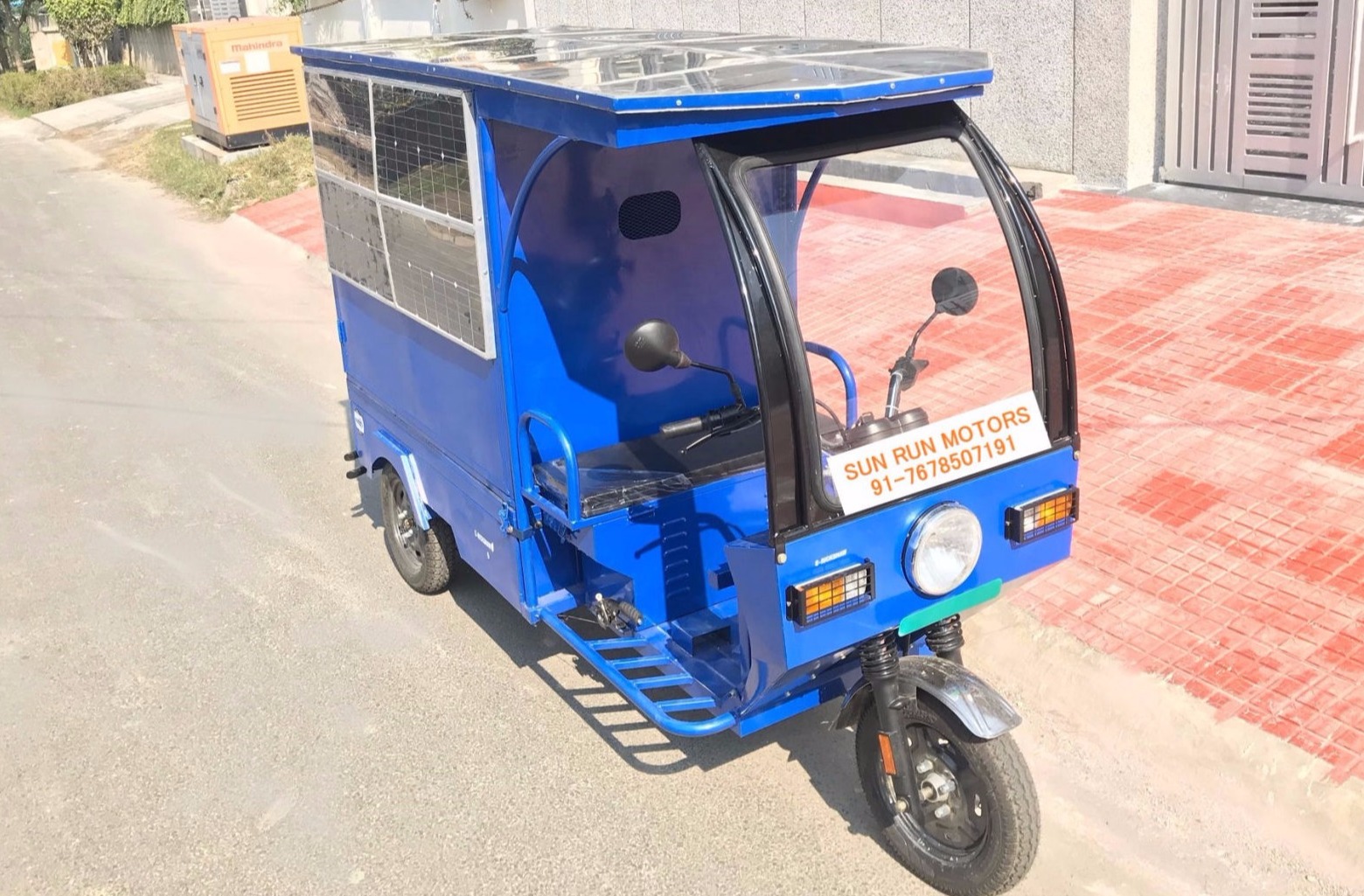 Solar E Rickshaw